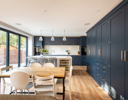 Dark-blue-bespoke-kitchen-sevenoaks